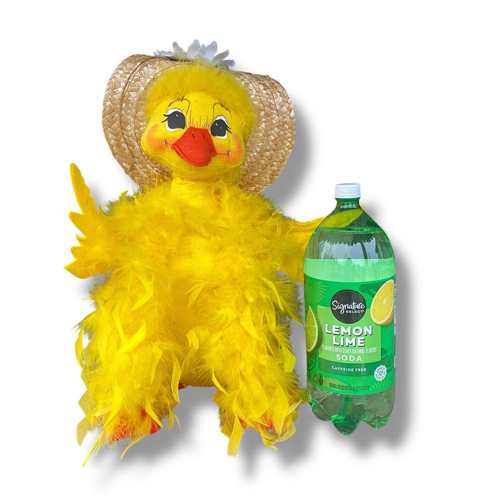 Vintage Annalee 18” Momma Duck Feather Figurine Doll Yellow 2006 Collectible - Picture 10 of 10